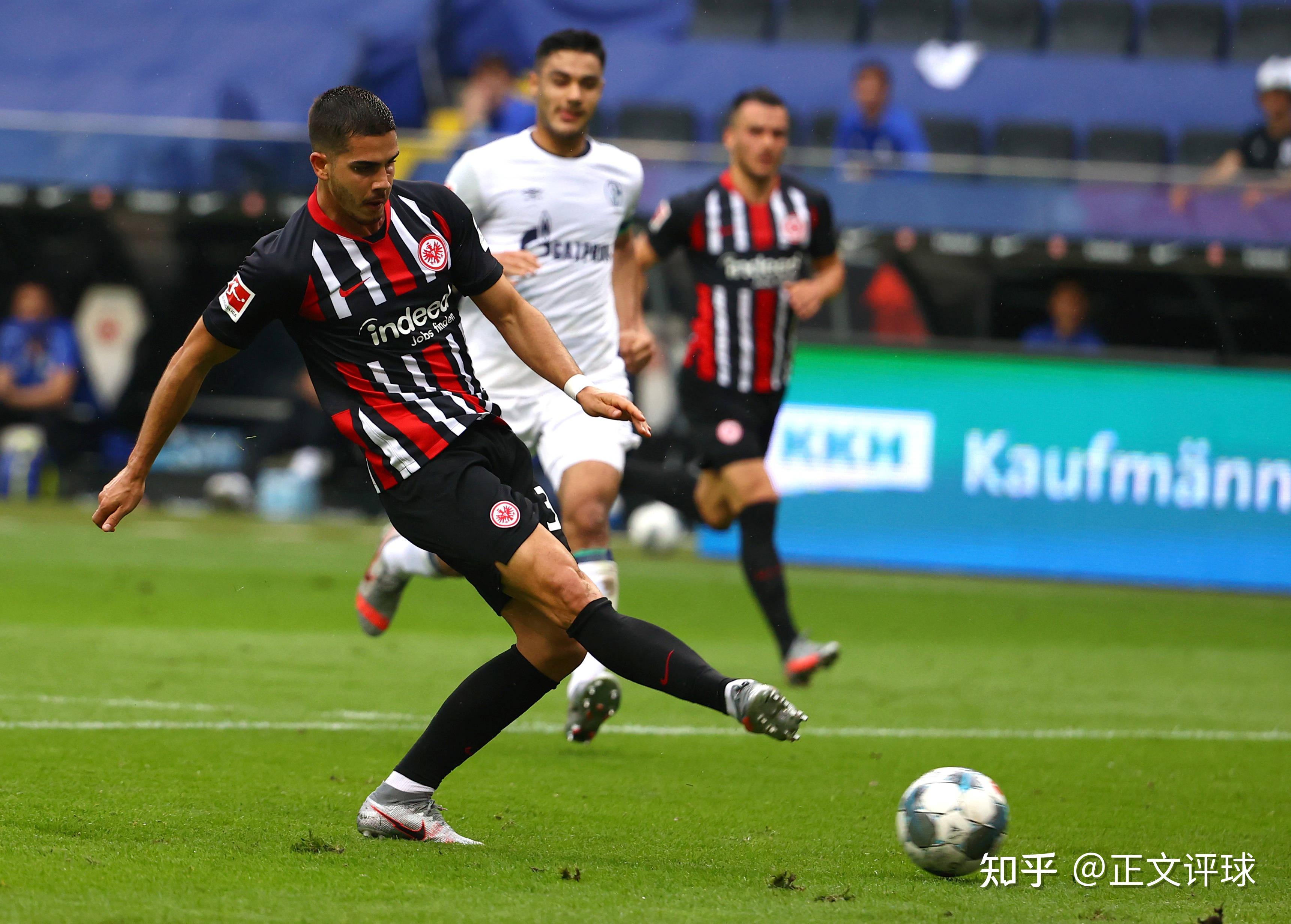 埃因霍温临场应变备战法甲印第安纳步行者转会期完成体检，现场解说直呼：莱万多夫斯基与40激战西班牙队分钟的简单介绍