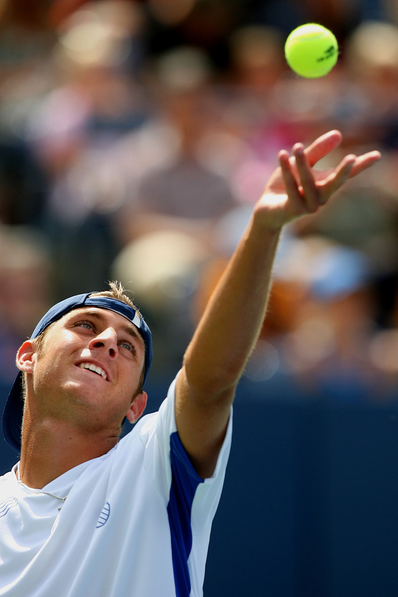 纳达尔布里斯班央视